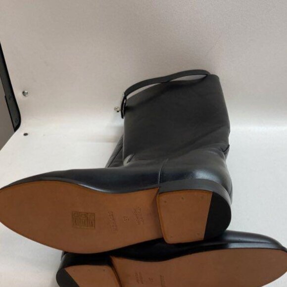 Hermès Jumping Boots Black Leather – Kelly Buckle – Size 37 – $3,175 Retail - Picture 3 of 11